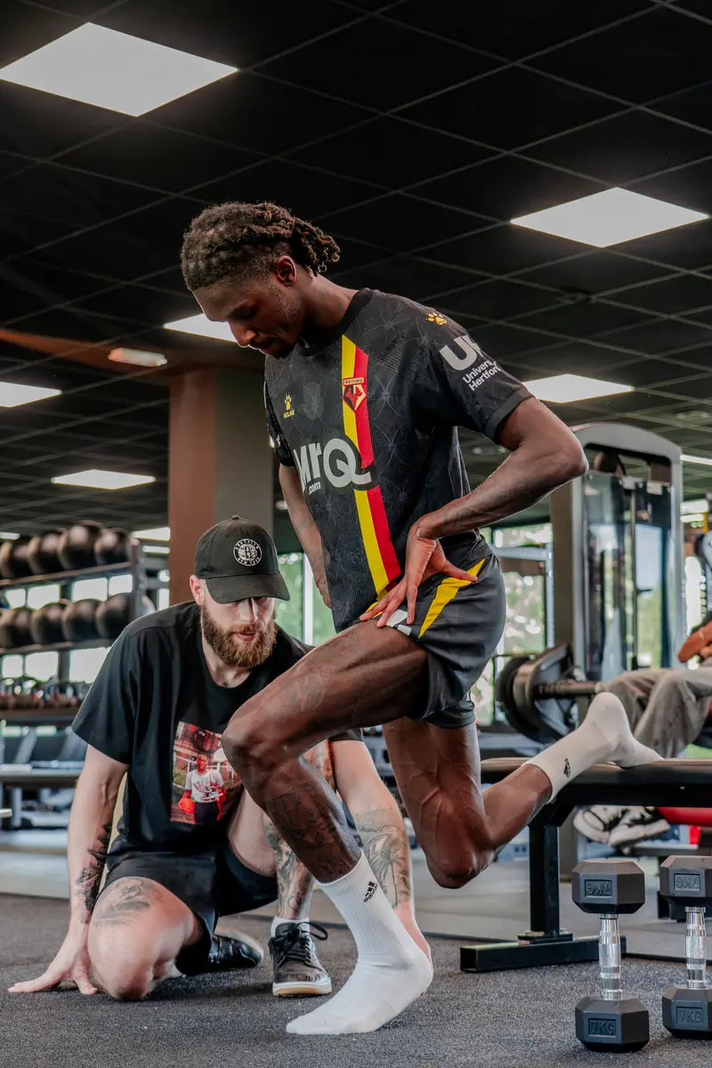 Posture correction in the weight room